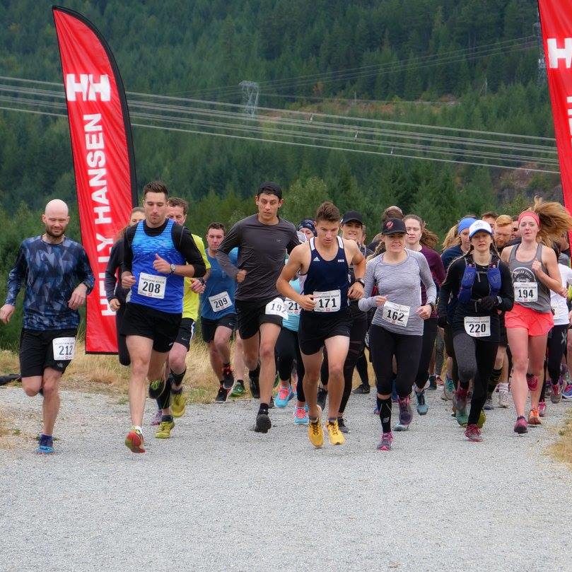 Runners setting off on the Brandywine Boogie, a 9km trail race that raises money for Zero Ceiling and other non-profits